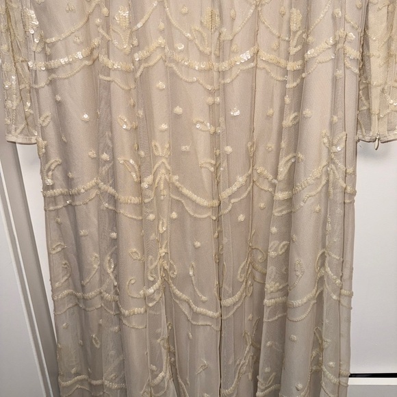 NWT | Mac Duggal Nude Sequined High Neck Long Sleeve Midi Dress Size 16 - Picture 6 of 13